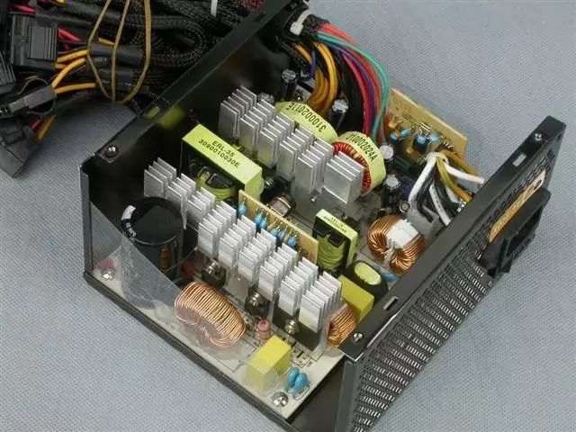 電源廠家:從電源內部了解電源